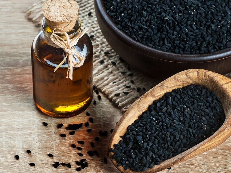 Comino negro (Nigella sativa): propiedades, beneficios y contraindicaciones