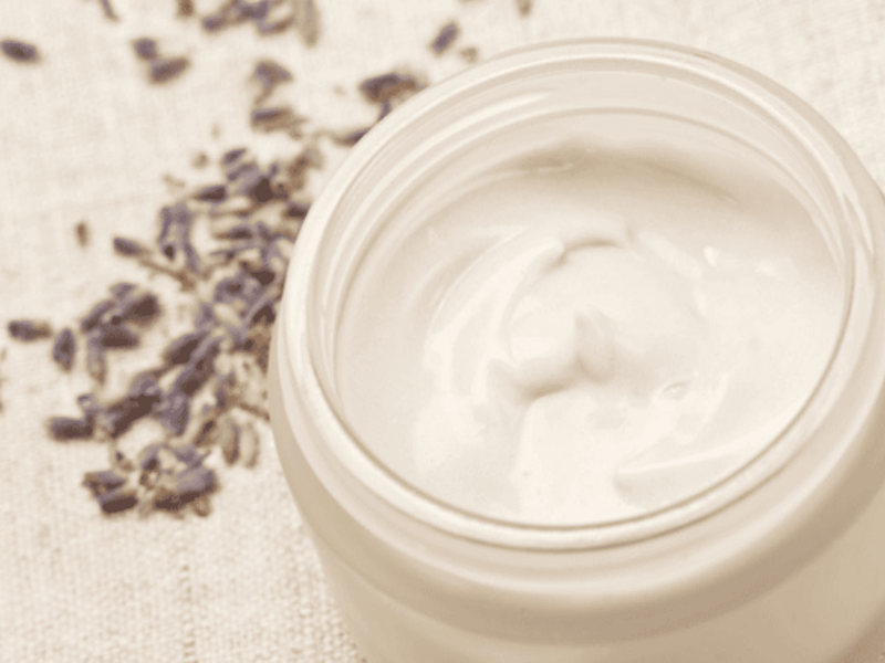 ¿Cómo preparar un bálsamo expectorante natural?