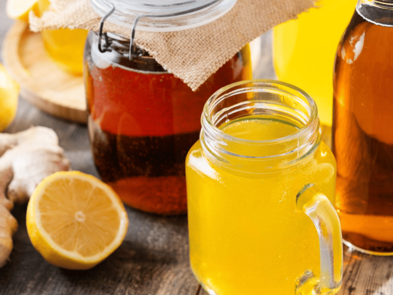 Kombucha: qué es, para qué sirve y beneficios de esta bebida fermentada