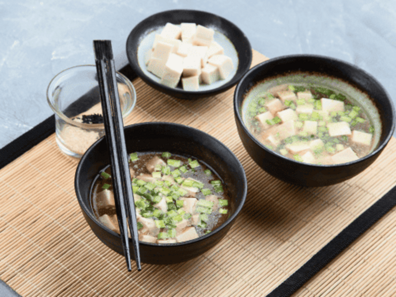 Miso japonés: qué es y cuáles son sus beneficios