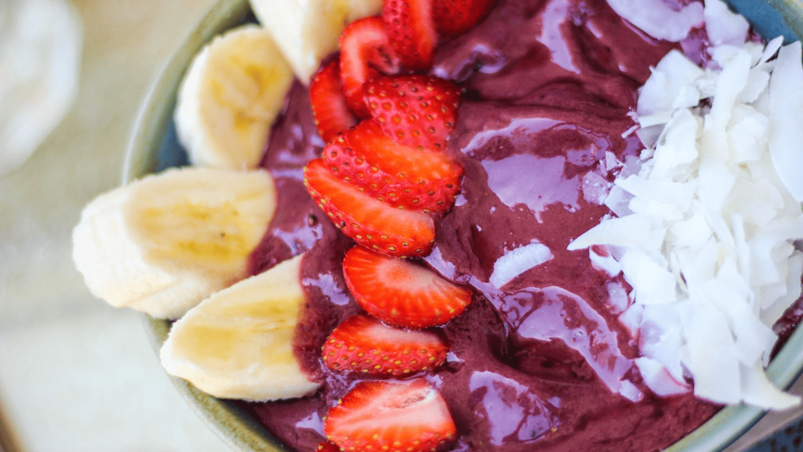 Açai: qué es, propiedades y recetas para disfrutar de este superalimento