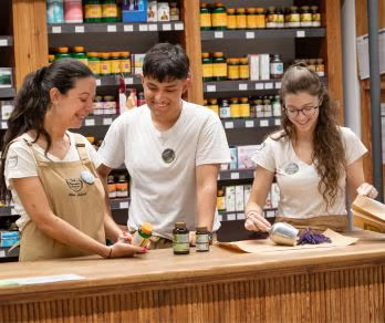 trabaja-con-nosotros-16